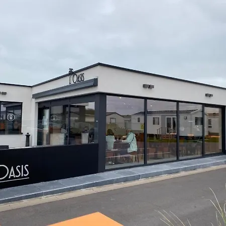 Camping Oasis 2 Slpk Caravan 'topaz' キャンプ場
